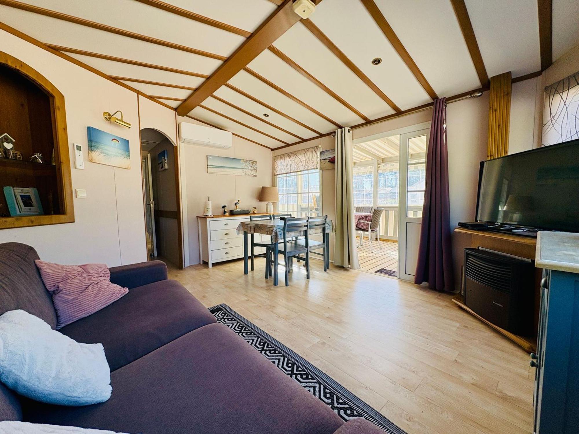 Mobil'Home Climatise Terrain Prive Proche Du Zoo De La Palmyre Les Mathes Luaran gambar